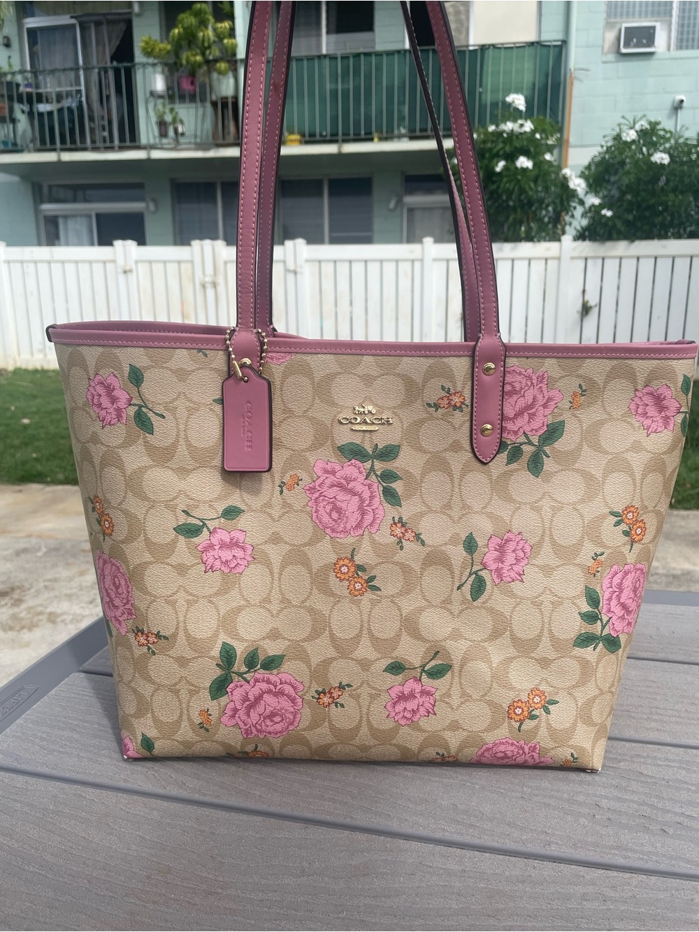 Coach Prairie Tote in Signature Canvas